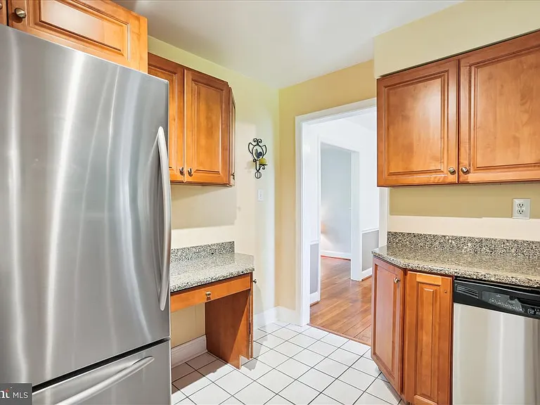 1806 Arcola Ave — Photo 7