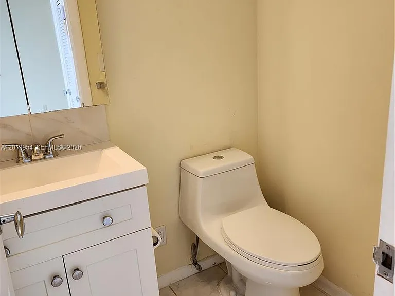 3161 S Ocean Dr #903 — Photo 16