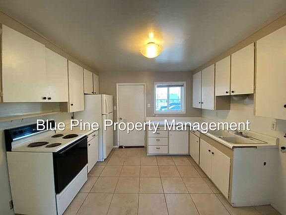 3rd image of 3372 E Iona Rd APT 2