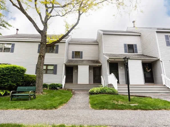 5 Rolling Hls #4, Lenox, MA 01240