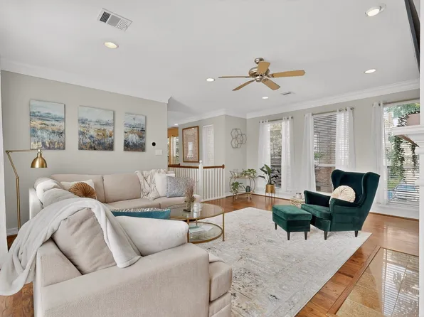 4231 Bowser Ave, Dallas, TX 75219
