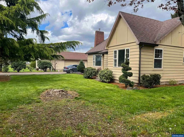 22510 Boones Ferry Rd NE, Aurora, OR 97002