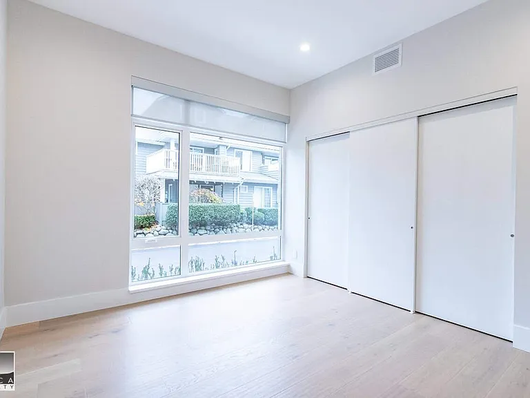 1591 Bowser Ave #102 — Photo 4