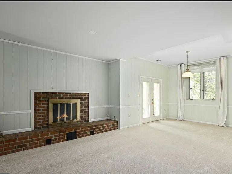 4106 Faith Ct — Photo 35