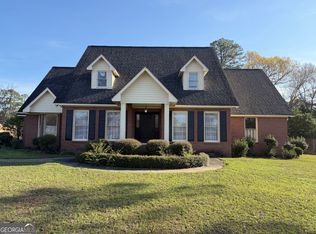 206 Ridge Cir, Dublin, GA 31021