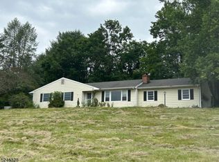 7 Dunbar Ct, Flemington, NJ 08822