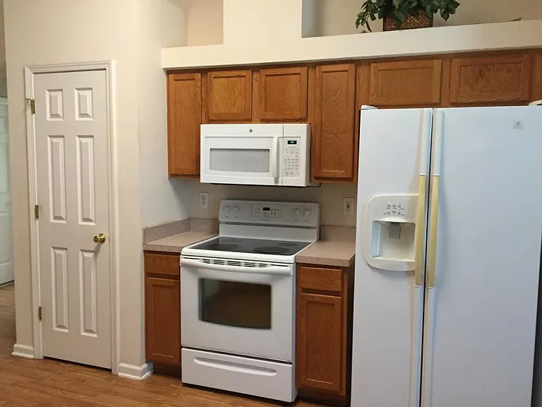 Kitchen with Appliances