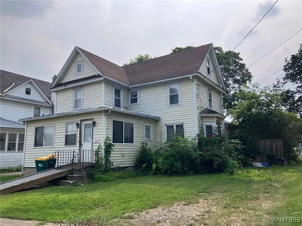 22 Genesee St, Perry, NY 14530