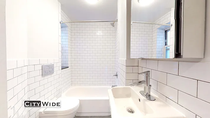 Rented by City Wide Apartments | media 5