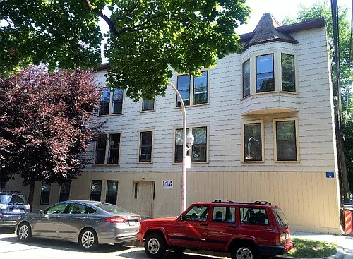 1307 W Henderson St #2 Photo 1