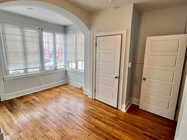 1107 W Grace St — Photo 24