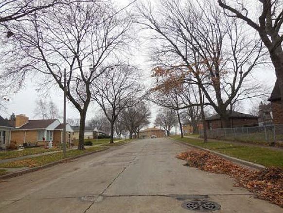 2nd image of 4148 N 74th St