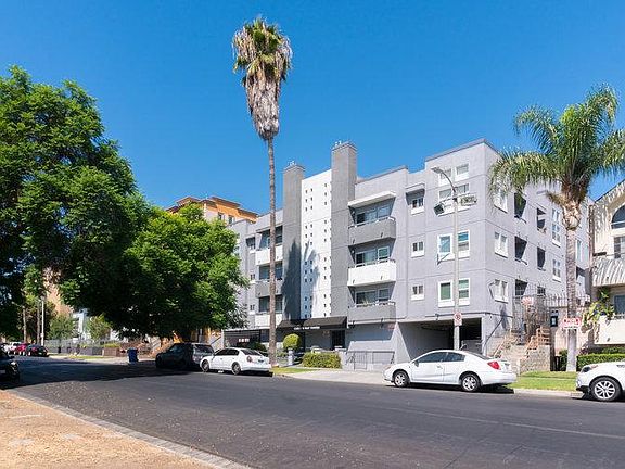 5th image of 5623 Carlton Way APT 202