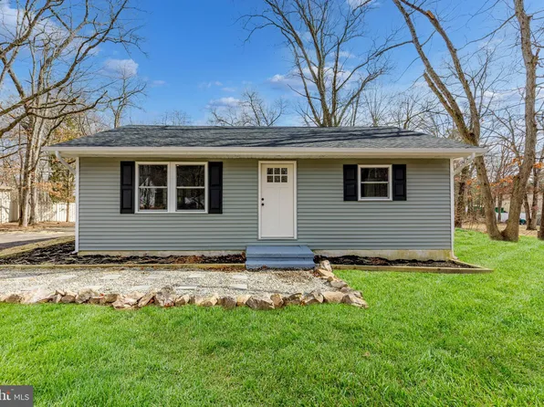 9 W Caines Dr, Cream Ridge, NJ 08514