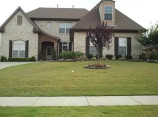 7878 Pips Ridge Dr, Bartlett, TN 38133