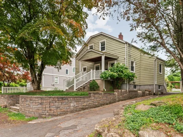 54 Chestnut Ave, Park Ridge Boro, NJ 07656