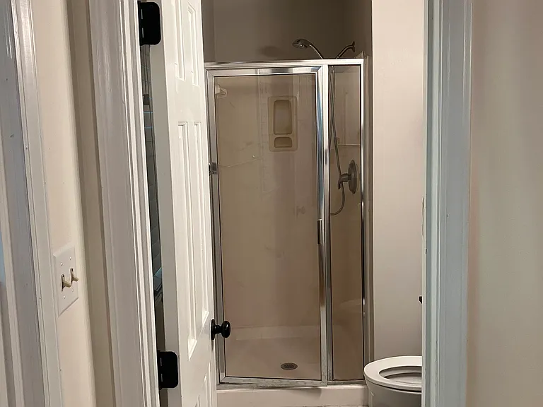 8709 Kenilworth Dr — Photo 24