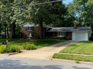 9126 Cherrytree Dr, Alexandria, VA