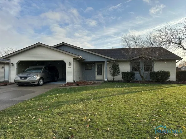 1506 Colonial Ln, Bryan, OH 43506