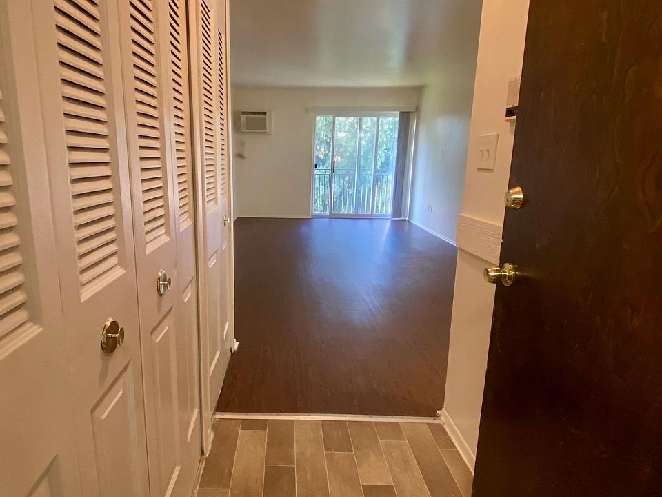 1751 Cass Lake Front Rd 204, Keego Harbor, MI 48320 Zillow