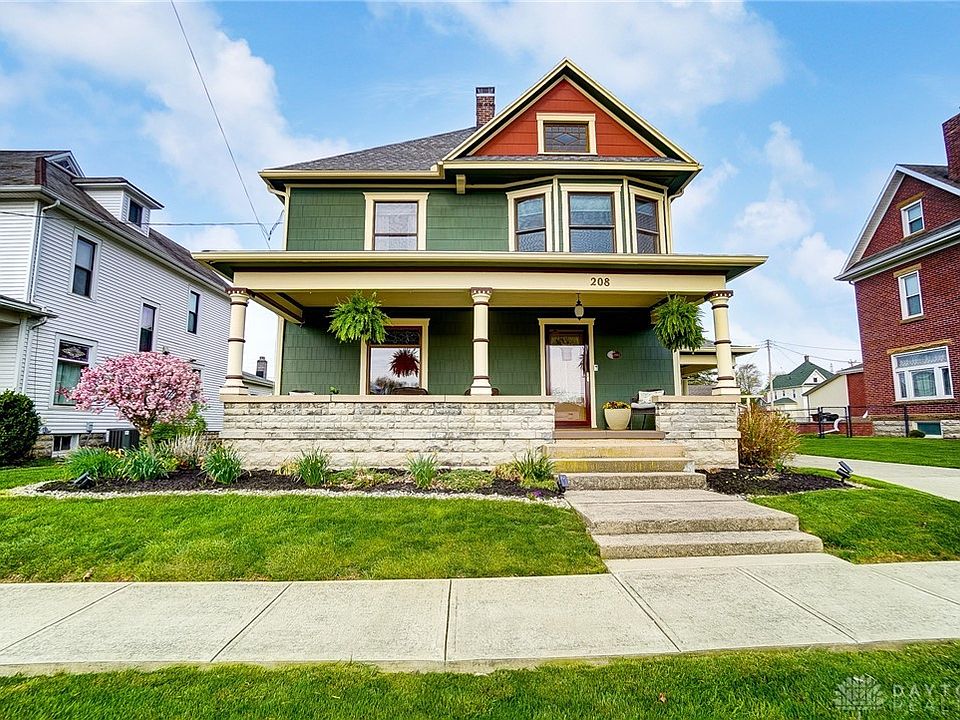1st image of 208 S Main Ave