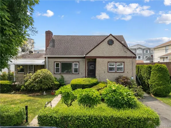 130 Elliot Avenue, Mamaroneck, NY 10543