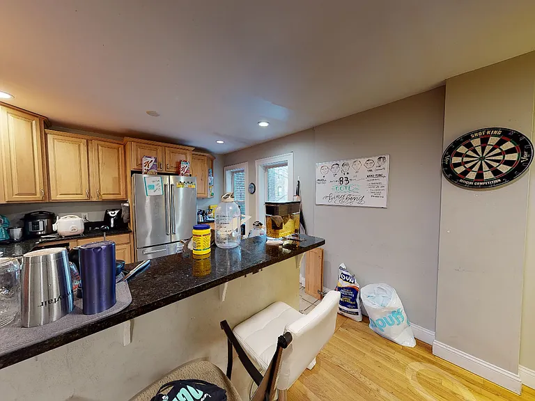 83-85 Windsor St #1A — Photo 3