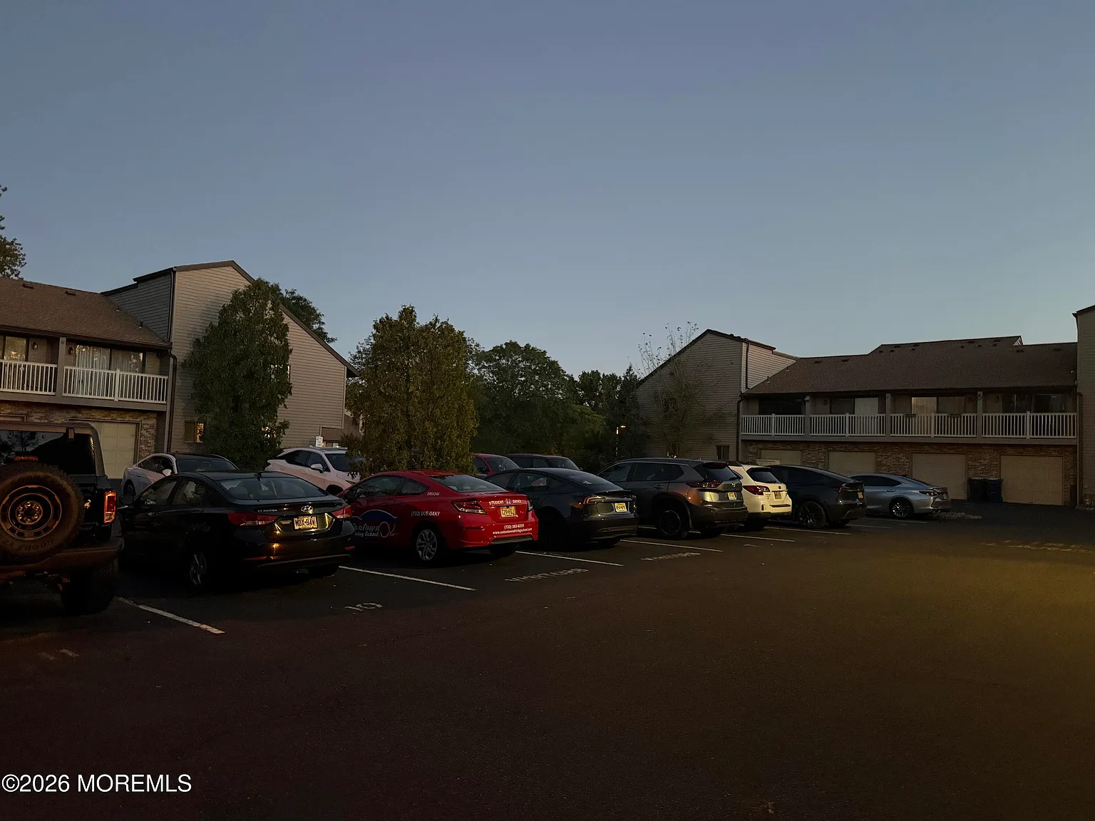 3 bed, 2.5 bath, 1558 sqft, $3,400 — Photo 3