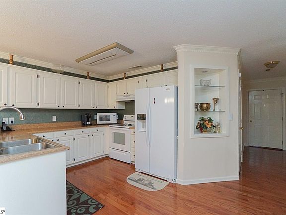 4th image of 137 Dove Haven Dr