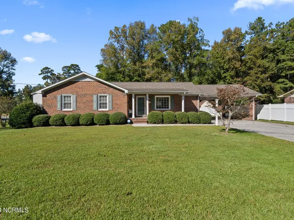 313 Second Street, Wallace, NC 28466