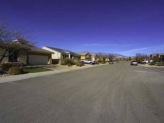 2nd image of 3157 E Fourteen Fairway Dr