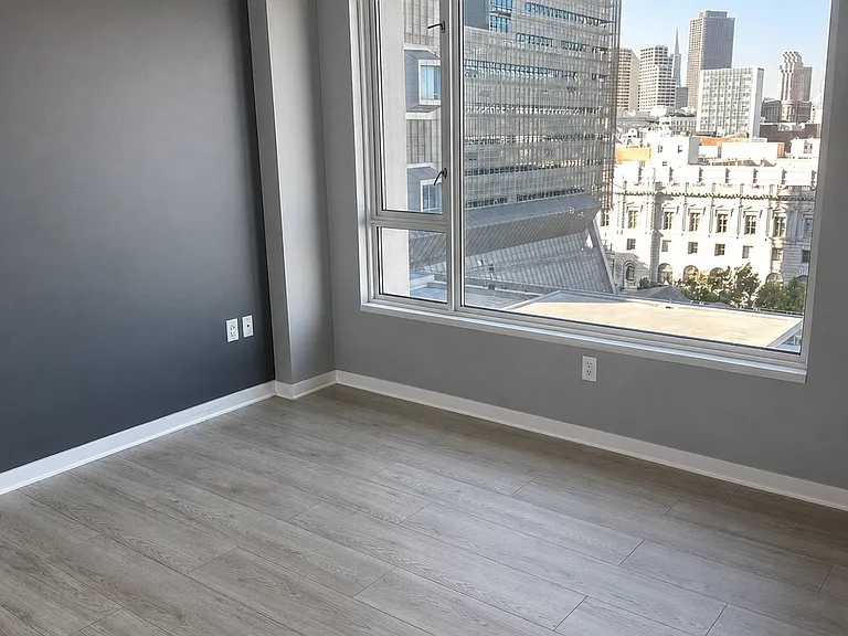 1160 Mission St #904 — Photo 9