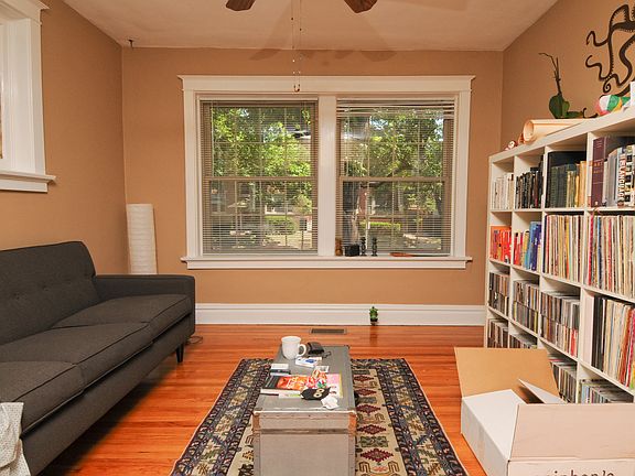 2nd image of 4614 Shenandoah Ave APT 1W