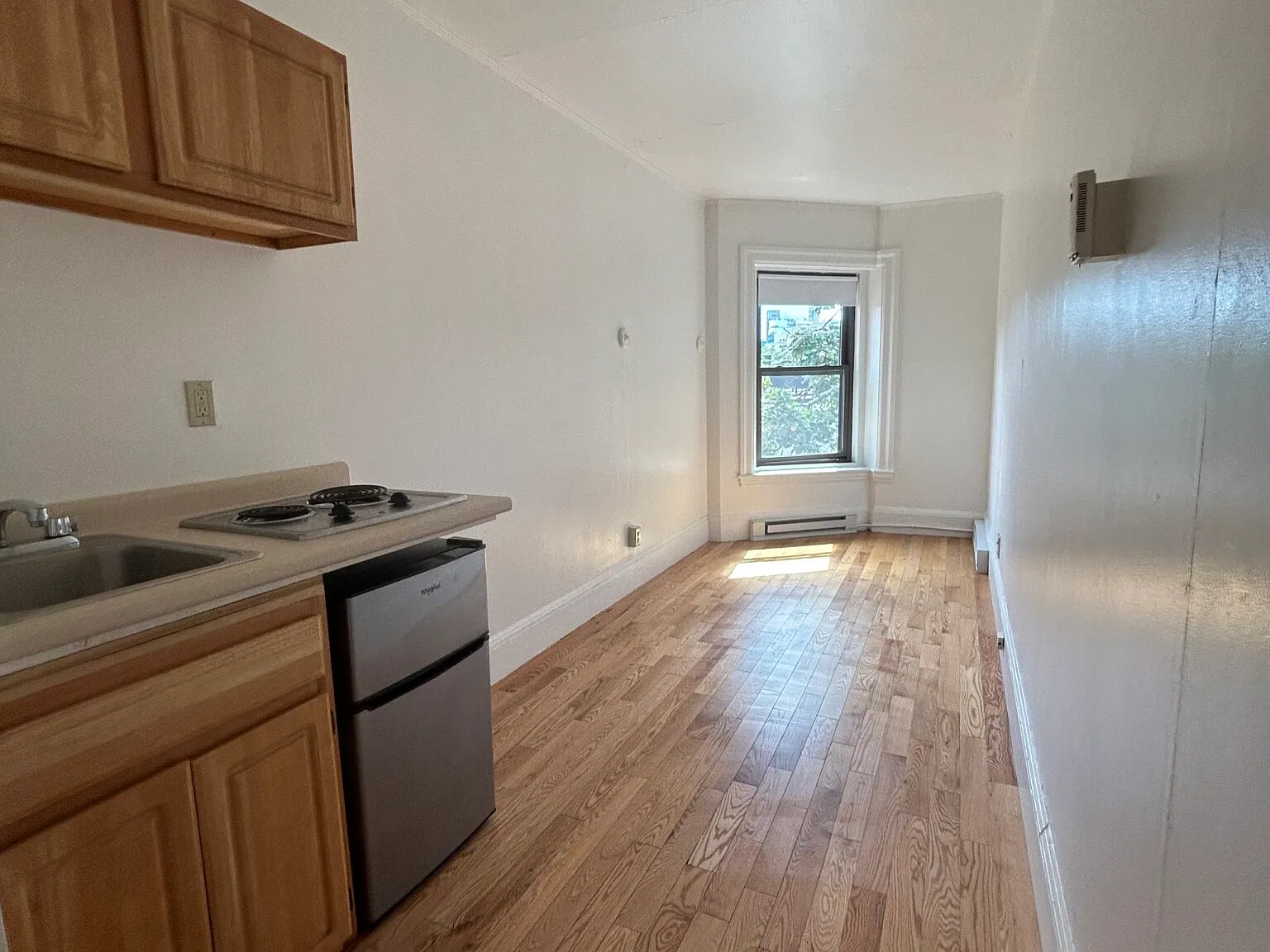 Studio, $1,995 — Photo 1