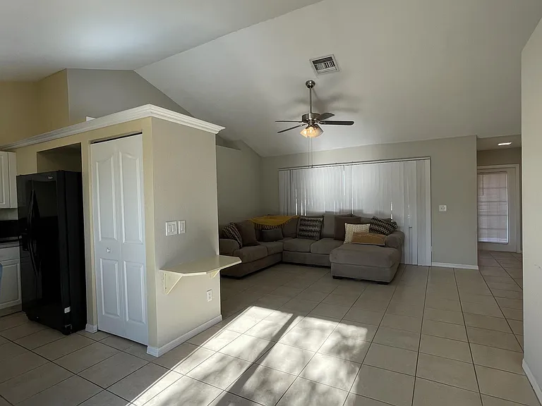 1602 SW 16th Ct — Photo 22