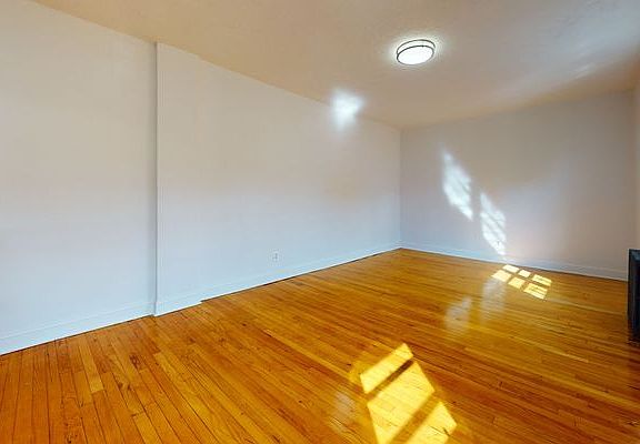 2nd image of 20-43 20th St #3C