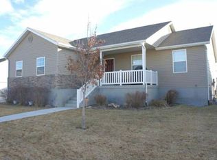 2054 E Lodge Pole Dr, Eagle Mountain, UT 84005