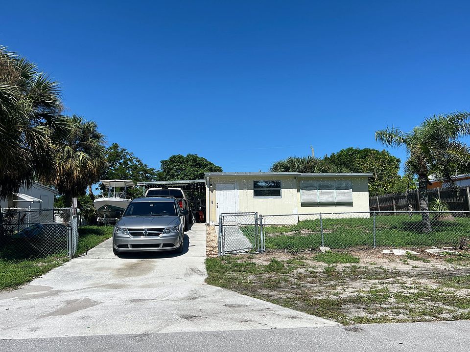 1st image of 191 Hibiscus Tree Dr