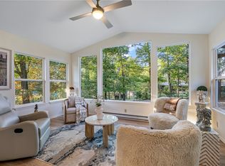 6 Campbell Ln, Bella Vista, AR 72715