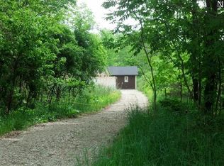 8799 Madison Rd W, Montville, OH 44064