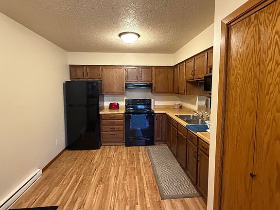 4th image of 15-502 Cedar Ct