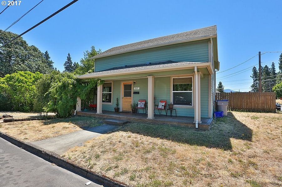 1027 Wilson St, Hood River, OR 97031 Zillow