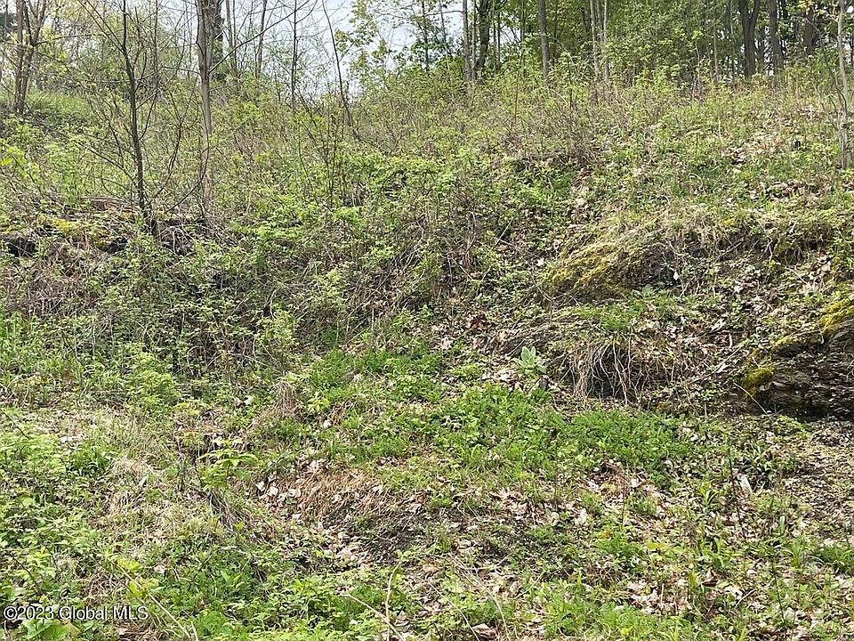 2nd image of 93 Rodgers Lane