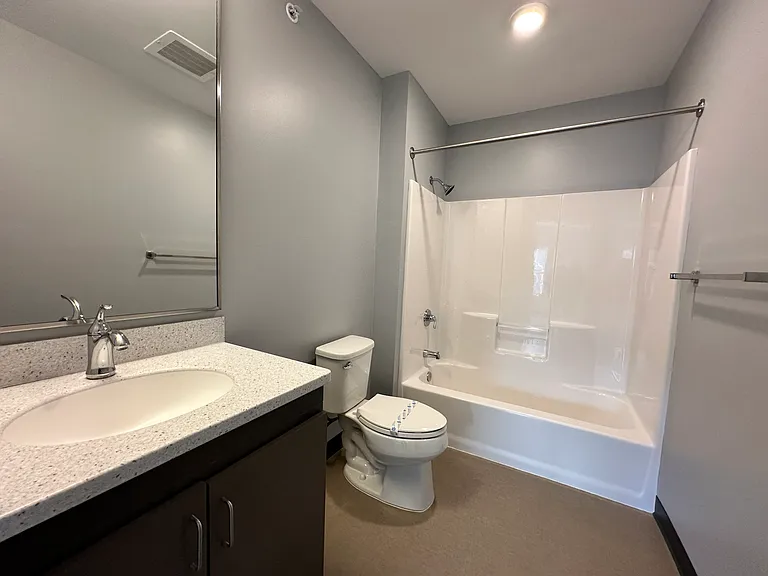 The Ridge at Eastern Trails Apartments — Photo 30