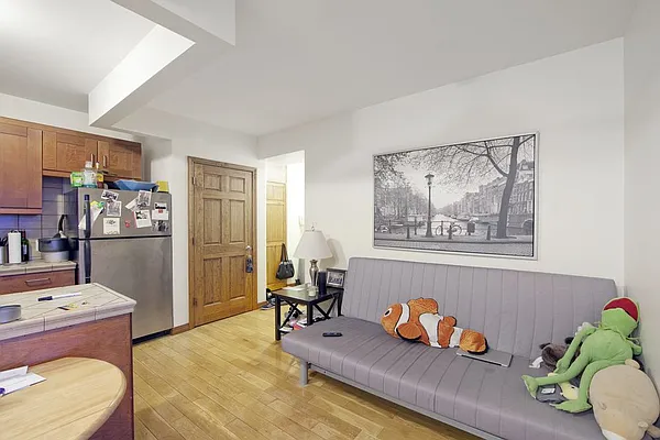 Rented by Zumper Inc | media 28