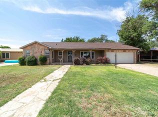 1424 S Abilene Ave, Portales, NM 88130