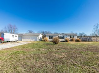 1564 E 497th Rd, Bolivar, MO 65613