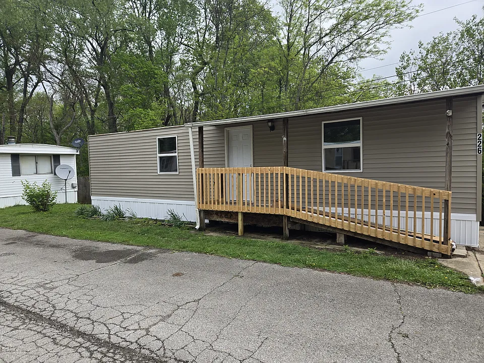 226 Tamara Ln #226
