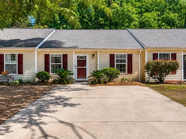1561 Blaze Ln, Charleston, SC 29412