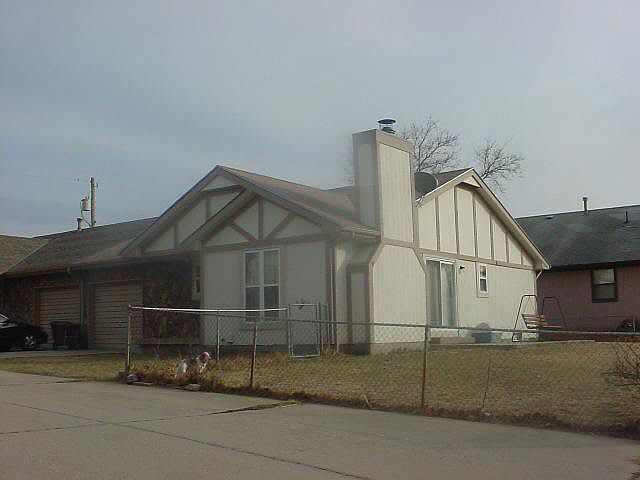 1st image of 504 Plum Blue Cir